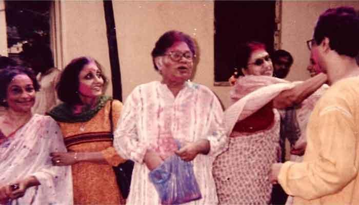 ফিরে এলেন! নীলে নীললোহিত সুনীল ফিরে এলেন! নীলে নীললোহিত সুনীল