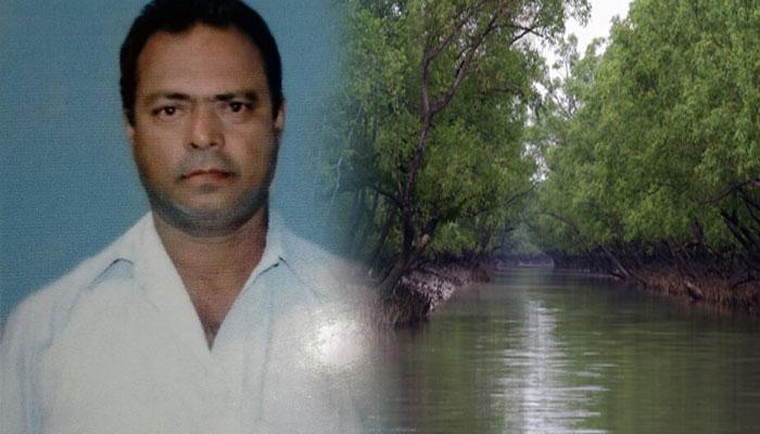 কাঁকড়ার খোঁজে নদীর জলে নিবিষ্ট মন, টুটি চিপে ধরে জঙ্গলে নিয়ে গেল বাঘ কাঁকড়ার খোঁজে নদীর জলে নিবিষ্ট মন, টুটি চিপে ধরে জঙ্গলে নিয়ে গেল বাঘ