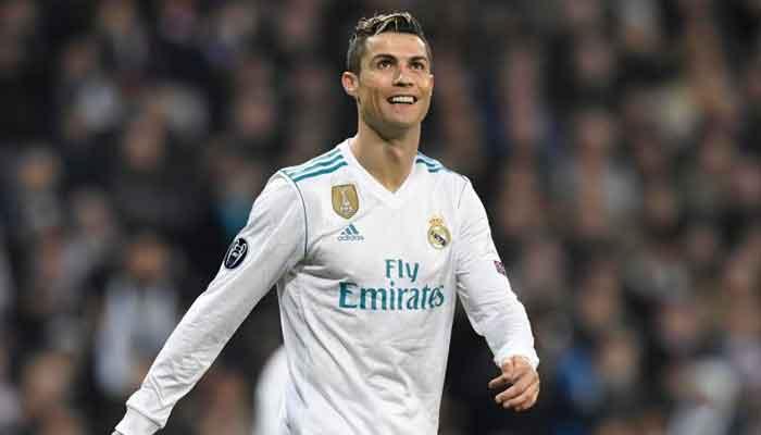 মেসিকে টপকে ট্রিপল সেঞ্চুরিতে রেকর্ড রোনাল্ডোর মেসিকে টপকে ট্রিপল সেঞ্চুরিতে রেকর্ড রোনাল্ডোর