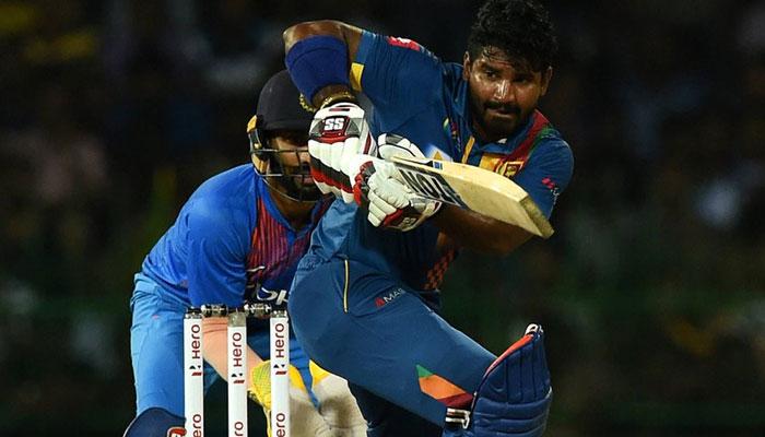 ভারতকে হাসতে হাসতেই হারাল শ্রীলঙ্কা ভারতকে হাসতে হাসতেই হারাল শ্রীলঙ্কা