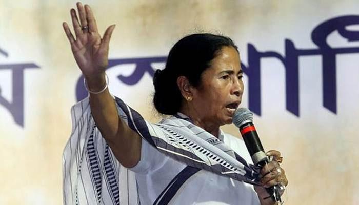 পারদ চড়ছে দিল্লিতে, সেন্ট্রাল হলে যাচ্ছেন মমতা পারদ চড়ছে দিল্লিতে, সেন্ট্রাল হলে যাচ্ছেন মমতা