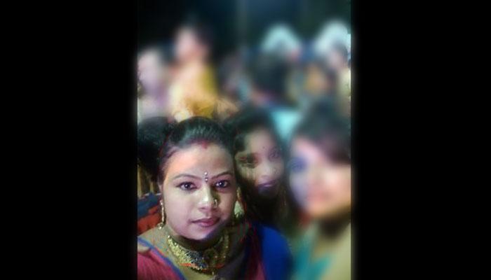 স্ত্রীর মান ভাঙাতে চাউমিন কিনে বাড়ি ফিরছিলেন স্বামী, পথে এক ফোনেই সব শেষ! স্ত্রীর মান ভাঙাতে চাউমিন কিনে বাড়ি ফিরছিলেন স্বামী, পথে এক ফোনেই সব শেষ!
