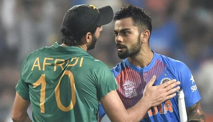 কাশ্মীর নিয়ে আফ্রিদির বিতর্কিত টুইটের পাল্টা দিলেন সচিন, কোহলিরা কাশ্মীর নিয়ে আফ্রিদির বিতর্কিত টুইটের পাল্টা দিলেন সচিন, কোহলিরা