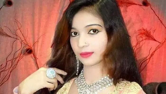 দাঁড়িয়ে গান না-গাওয়ায় পাকিস্তানে গুলি করে খুন অন্তঃসত্ত্বা গায়িকাকে দাঁড়িয়ে গান না-গাওয়ায় পাকিস্তানে গুলি করে খুন অন্তঃসত্ত্বা গায়িকাকে