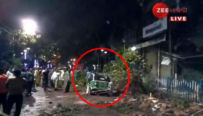 কলকাতায় কালবৈশাখীর তাণ্ডব, মৃত ৬ কলকাতায় কালবৈশাখীর তাণ্ডব, মৃত ৬