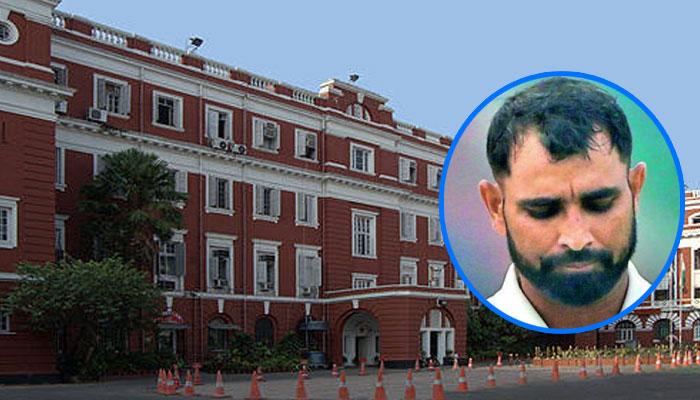 লালবাজারে শামি, বয়ান রেকর্ডের পর দাদার সঙ্গে মুখোমুখি জেরার সম্ভবনা লালবাজারে শামি, বয়ান রেকর্ডের পর দাদার সঙ্গে মুখোমুখি জেরার সম্ভবনা