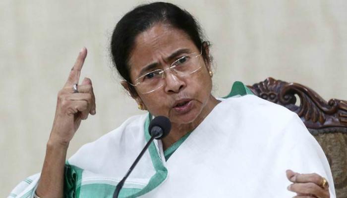 মানেকার 'চোরাশিকার' মন্তব্যে তীব্র নিন্দা মমতার মানেকার 'চোরাশিকার' মন্তব্যে তীব্র নিন্দা মমতার