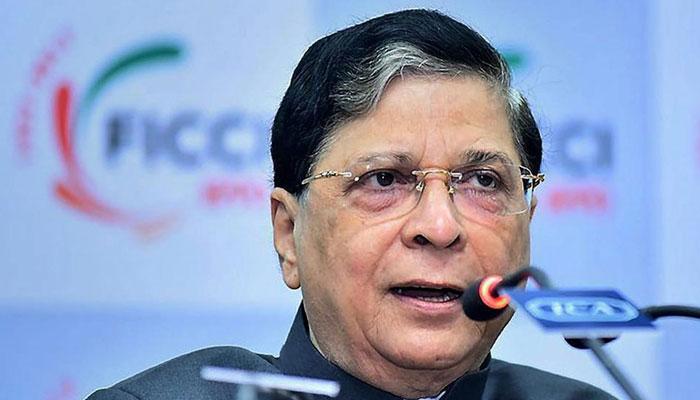 'অপসারণ জল্পনা'র মাঝে ১৫ মিনিট দেরিতে কাজ শুরু করলেন প্রধান বিচারপতি 'অপসারণ জল্পনা'র মাঝে ১৫ মিনিট দেরিতে কাজ শুরু করলেন প্রধান বিচারপতি