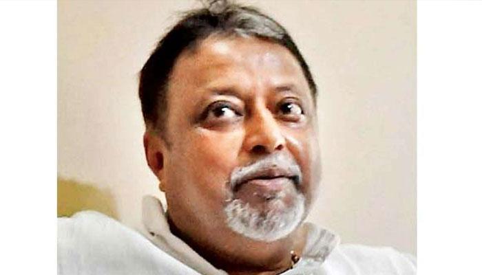 থানায় অভিযোগ মুকুলের বিরুদ্ধে, 'নৈতিক অবক্ষয়' বললেন পার্থ থানায় অভিযোগ মুকুলের বিরুদ্ধে, 'নৈতিক অবক্ষয়' বললেন পার্থ
