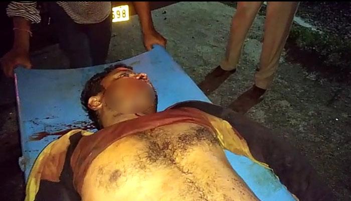 চোপড়ায় মিটিং চলাকালীন বিজেপি কর্মীকে গুলি করে খুন, অভিযোগ তৃণমূলের দিকে চোপড়ায় মিটিং চলাকালীন বিজেপি কর্মীকে গুলি করে খুন, অভিযোগ তৃণমূলের দিকে