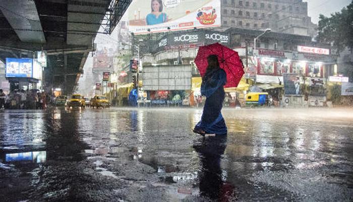 রবিবারের বারবেলায় বৃষ্টিতে স্নান করল ৫ জেলা রবিবারের বারবেলায় বৃষ্টিতে স্নান করল ৫ জেলা