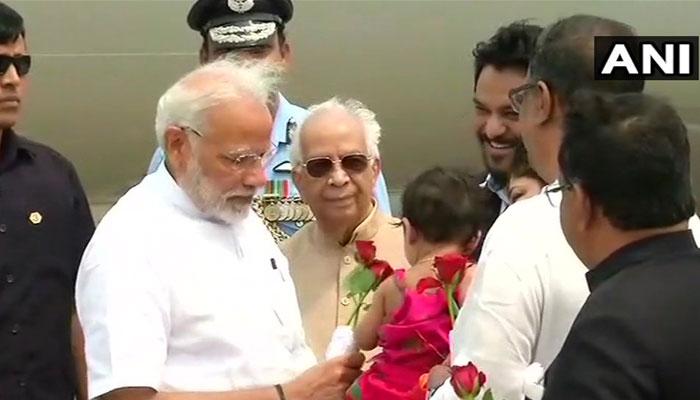 রাজ্যে এলেন 'আচার্য' মোদী রাজ্যে এলেন 'আচার্য' মোদী
